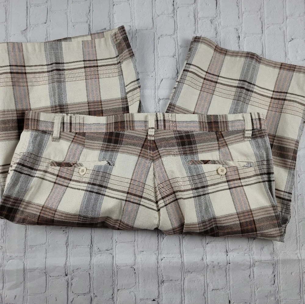 BUZZ 83 Men's Plaid Bermuda Shorts‎